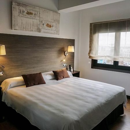 Suites Coruna A Coruna Bagian luar foto