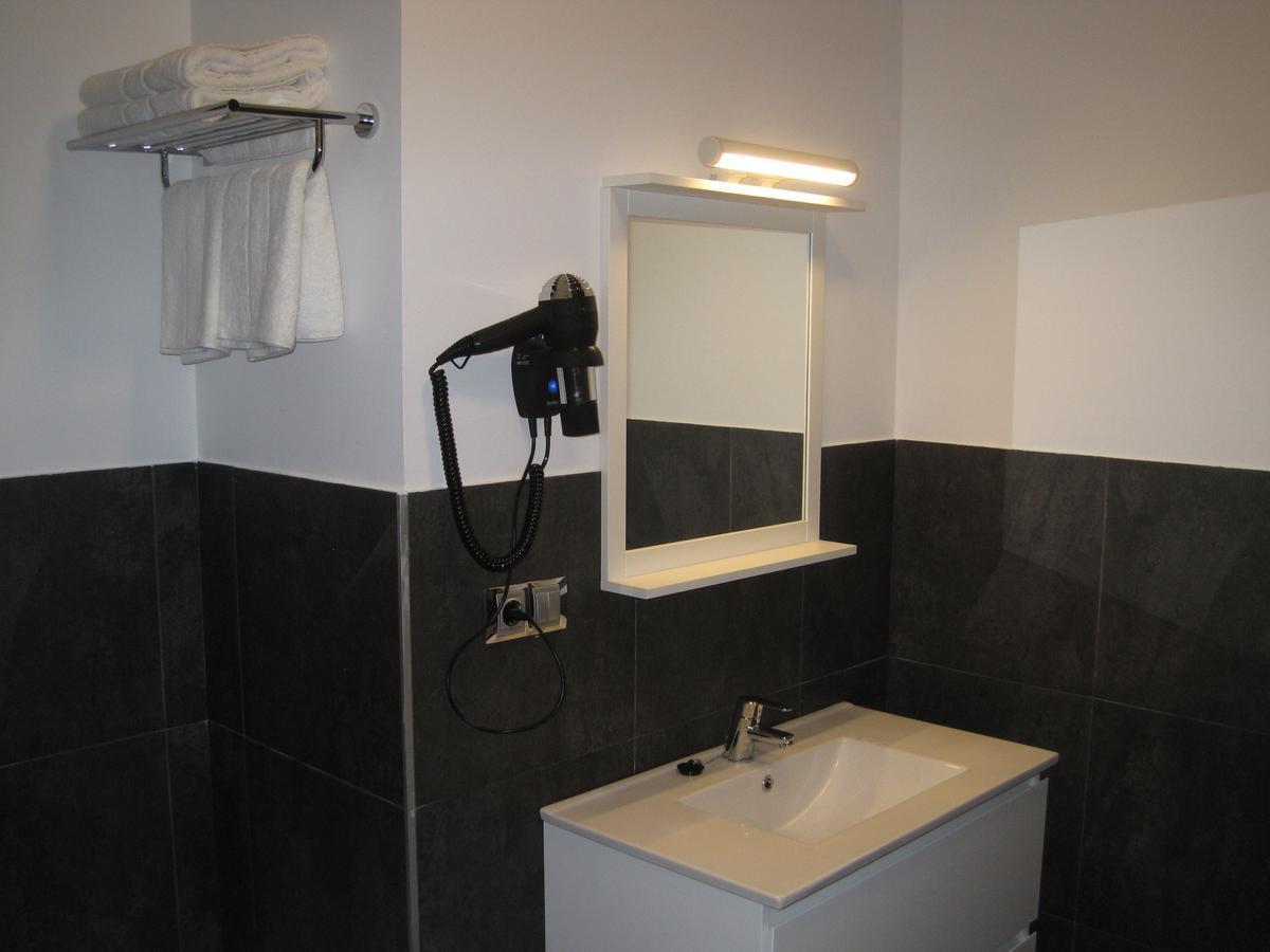 Suites Coruna A Coruna Bagian luar foto